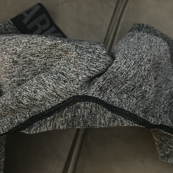 Gymshark leggings size small. - Picture 6 of 13